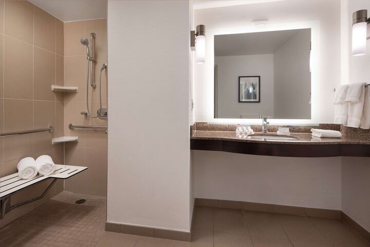 Room 14 of 46