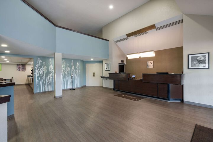 Hotel Interior 12 of 40