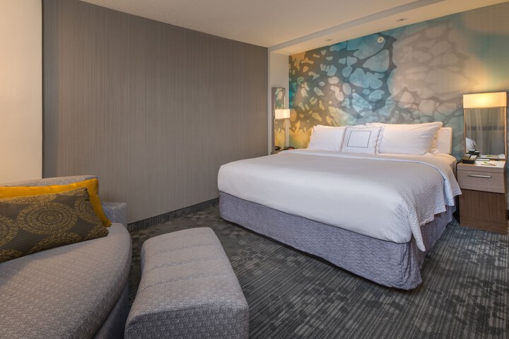 Courtyard by Marriott Winnipeg Airport