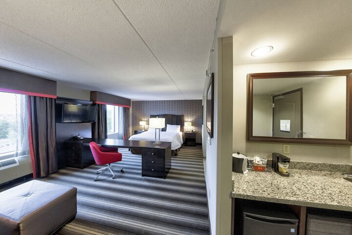 Room 22 of 46