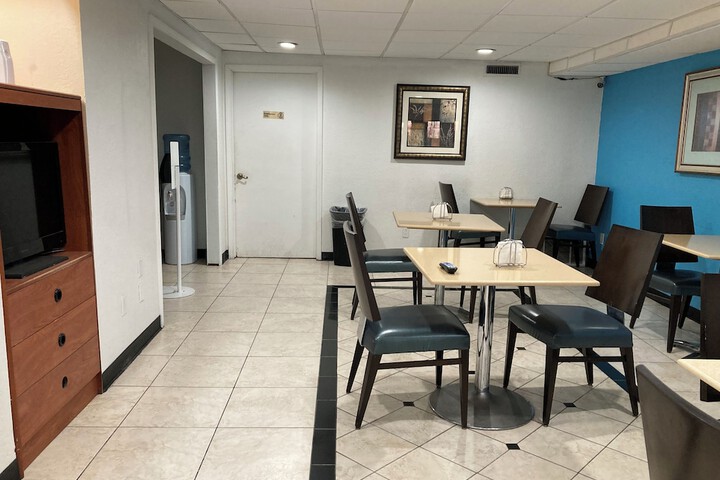 Woodward Inn & Suite