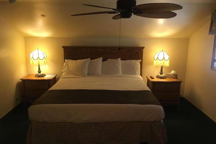 Room 47 of 92