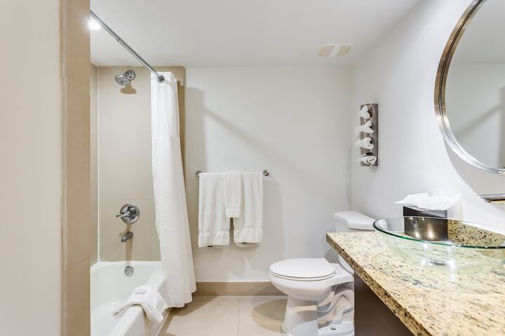 Beach Haus Bal Harbour
