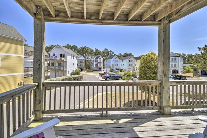 Home w / Deck in Corolla Light: Walk to Beach!