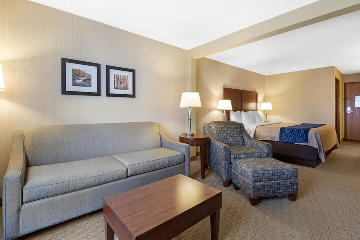 Room 12 of 35