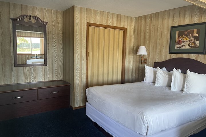 Room 34 of 48