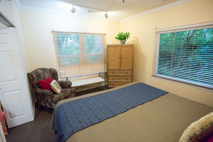 Room 115 of 187