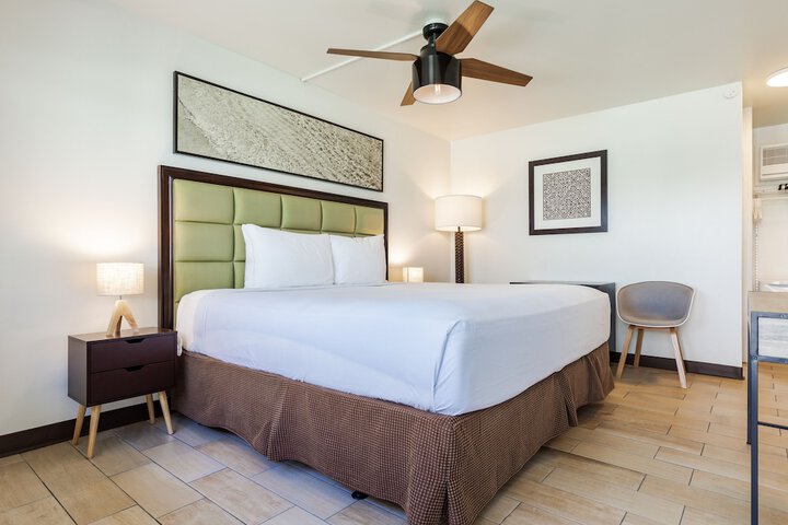 Maui Seaside Hotel