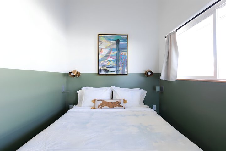 Mellow Moon Lodge