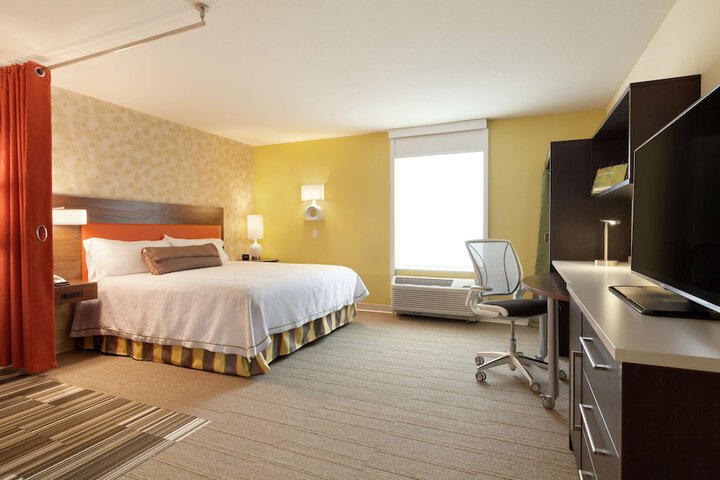 Room 14 of 30