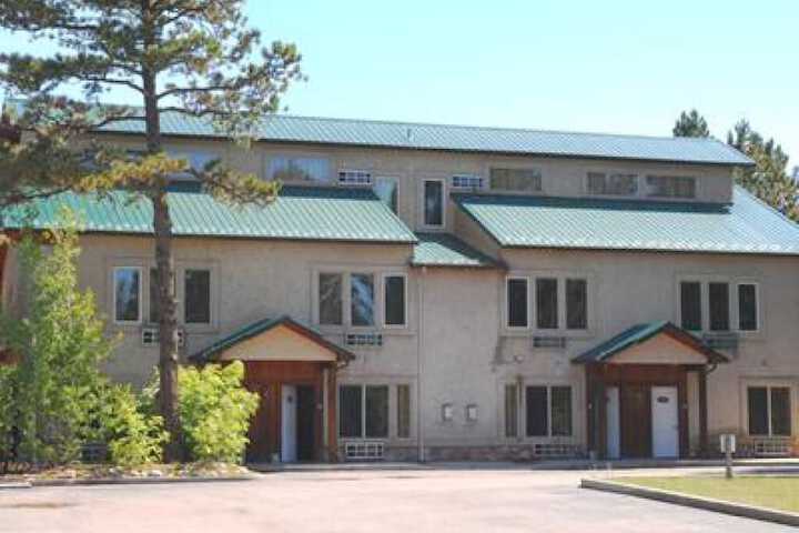 Eagle Fire Lodge & Cabins