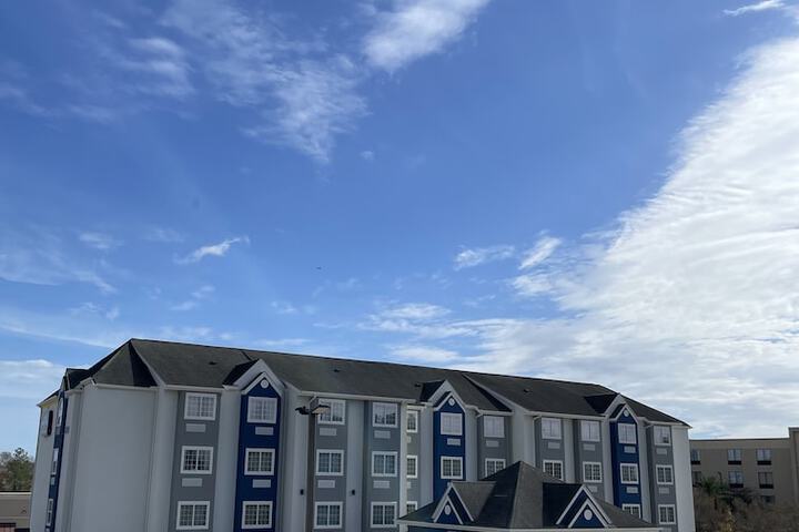 Microtel Inn & Suites by Wyndham Baton Rouge Airport