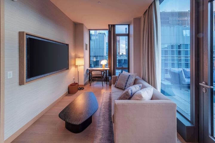 Tempo by Hilton New York Times Square