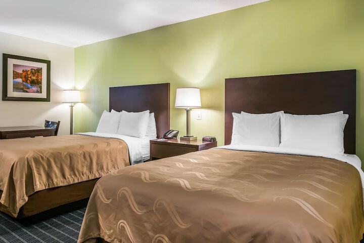 Room 14 of 30