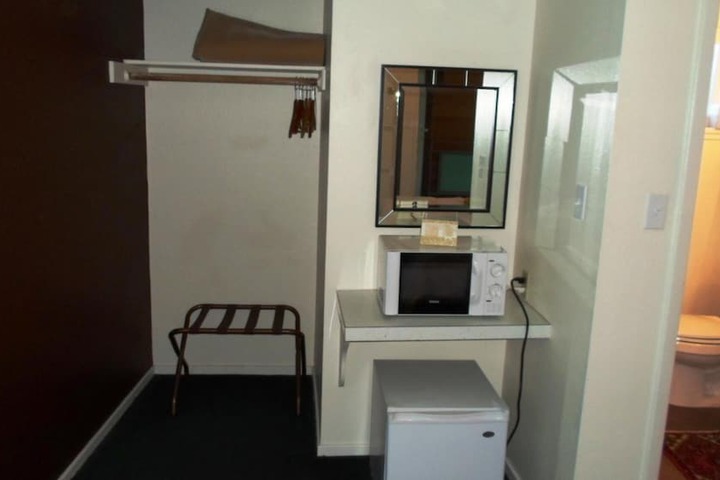 Room 34 of 70