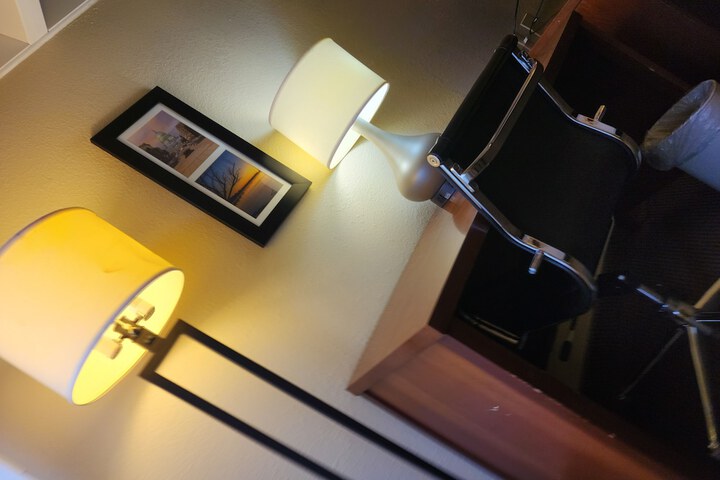 Room 38 of 61