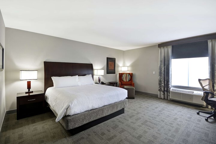Room 17 of 37
