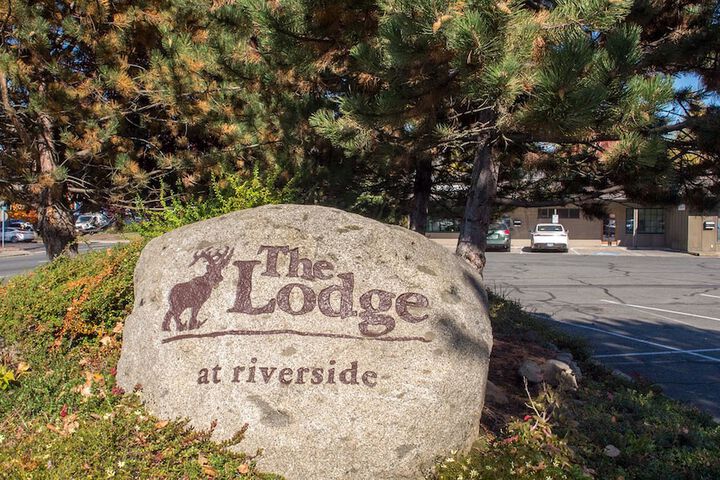 The Lodge at Riverside