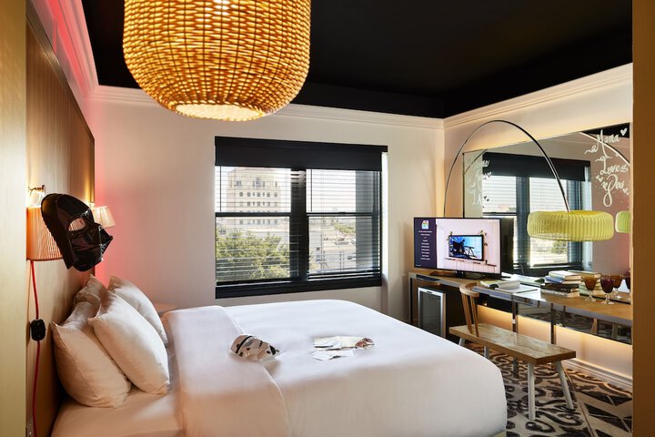 Room 54 of 121