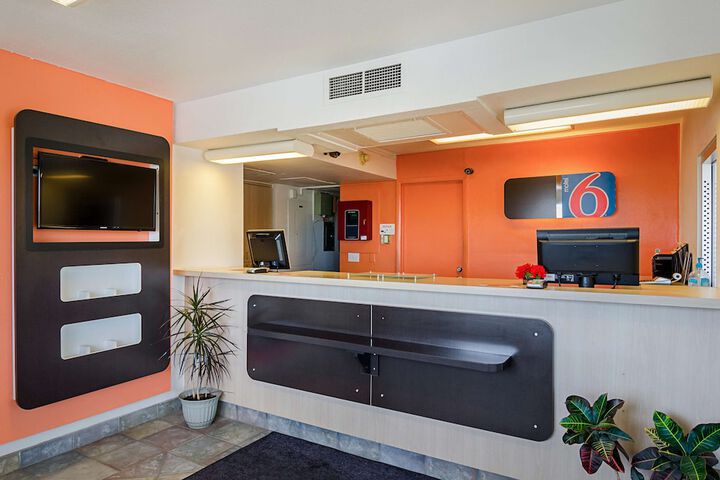 Motel 6 Laramie WY
