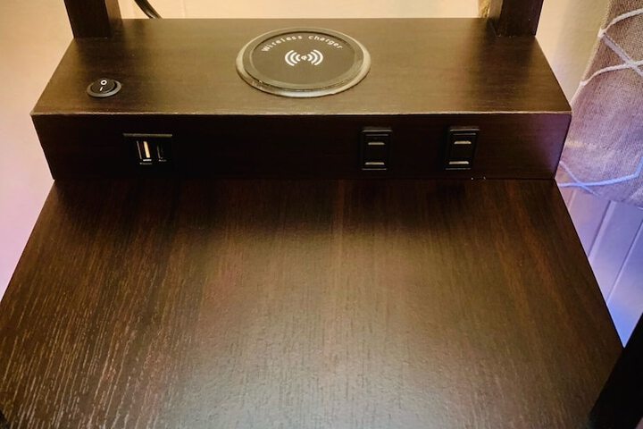 Room 25 of 100