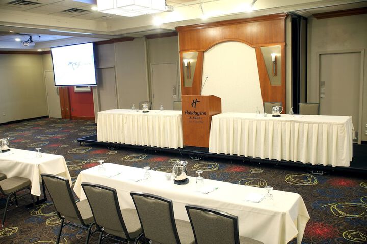 Holiday Inn & Suites Duluth Downtown by IHG
