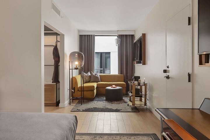 Room 29 of 69