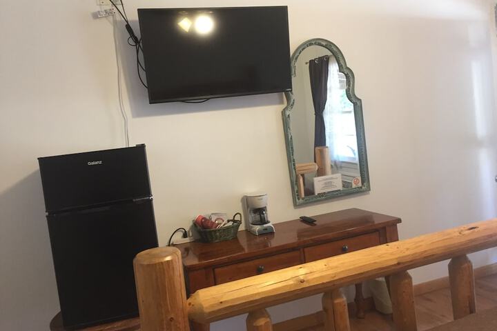 Room 33 of 105