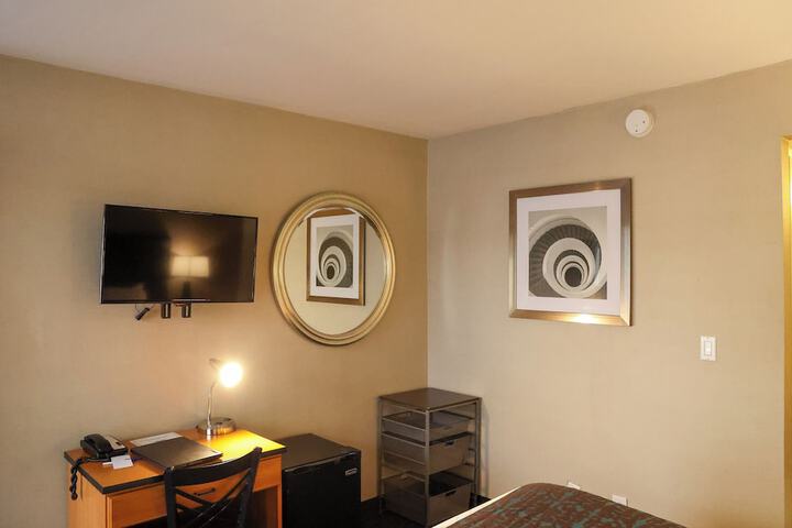 Room 36 of 48