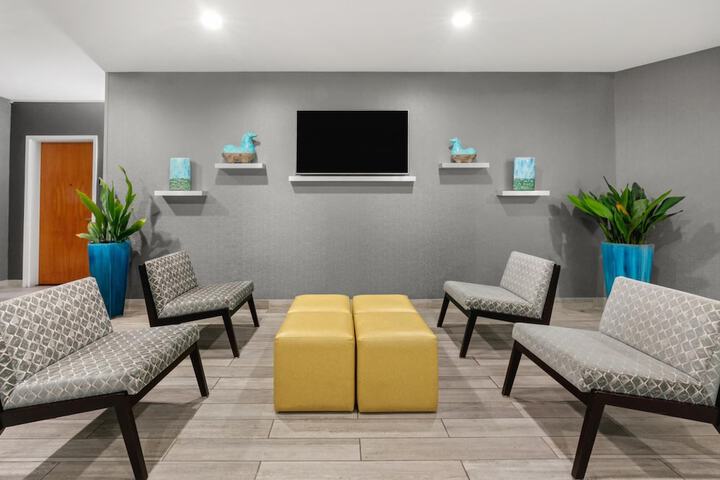 Hotel Aura SFO