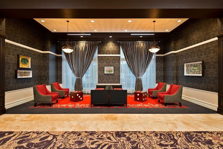 Saratoga Casino Hotel