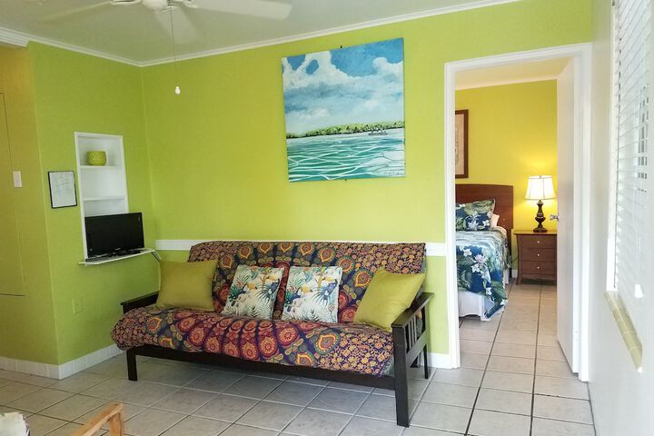 Room 121 of 218