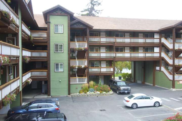 Hotel 16 of 100