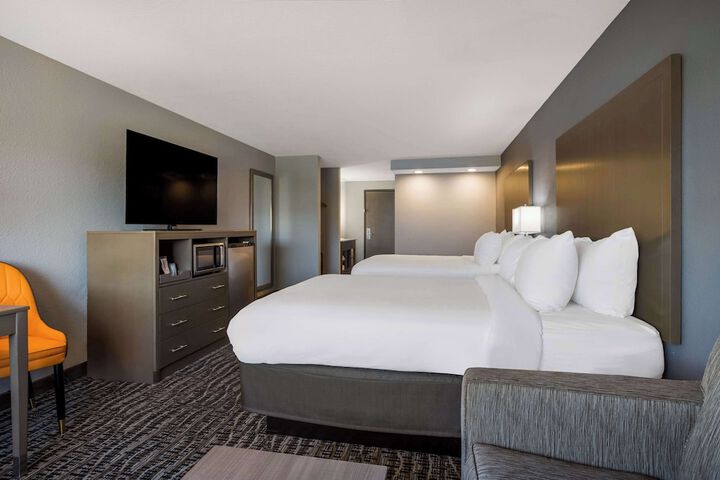 Room 41 of 71