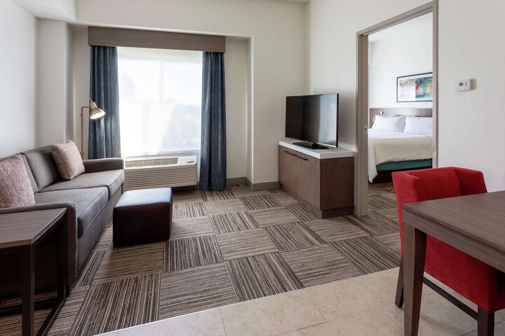 Room 17 of 42