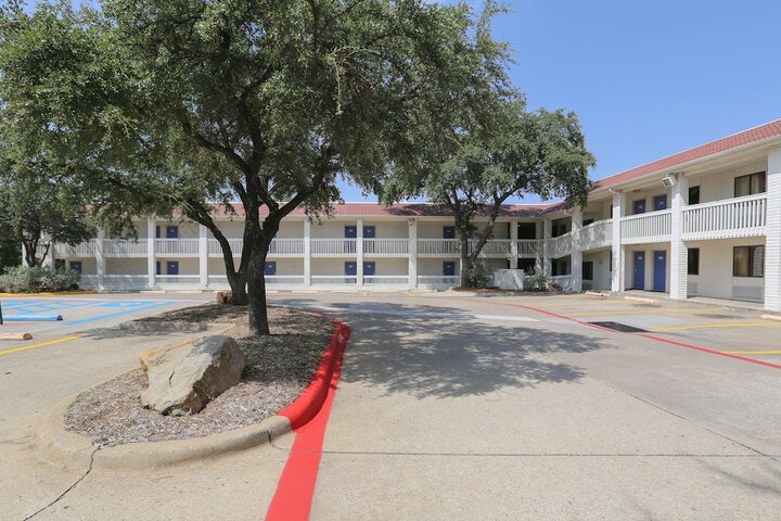Hotel 7 of 40