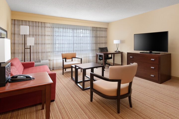 Room 9 of 30