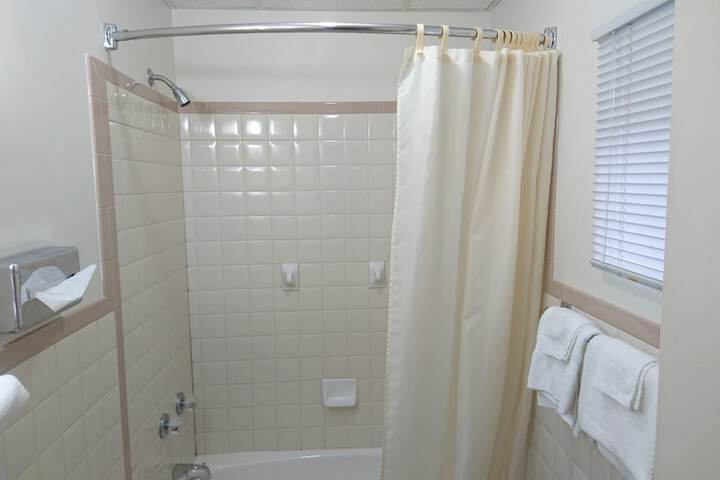 Room 21 of 29