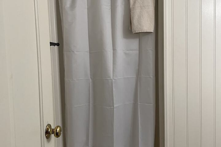 Room 63 of 99