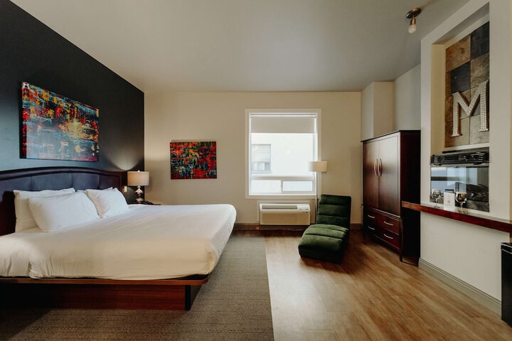 Room 5 of 22