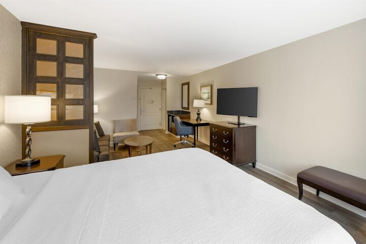 Best Western Plus Vineyard Inn & Suites