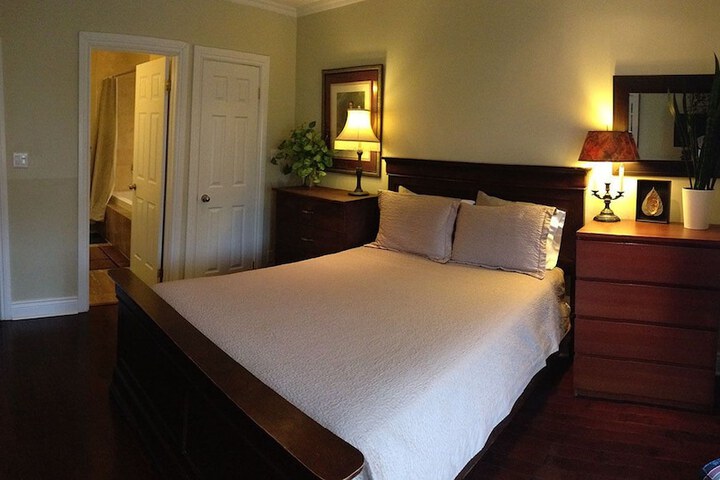 Room 10 of 36