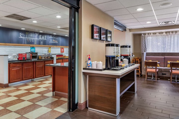 Hampton Inn Norco-Corona-Eastvale