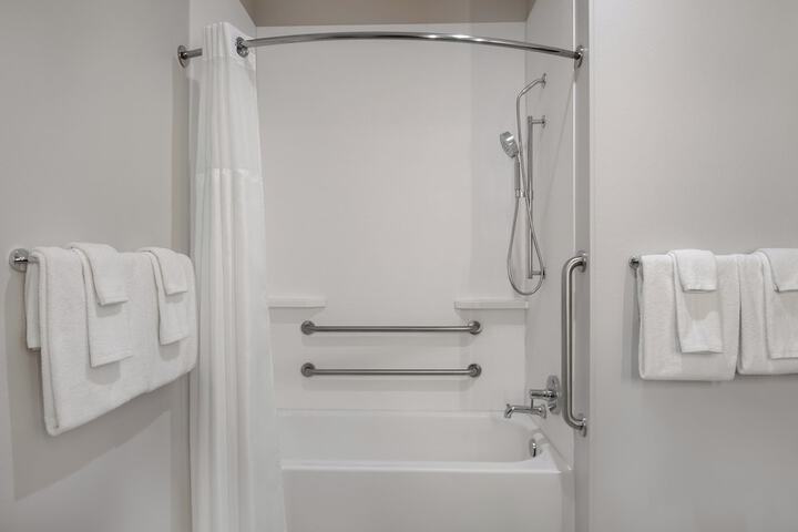 Holiday Inn Express Hotel & Suites Prattville South by IHG