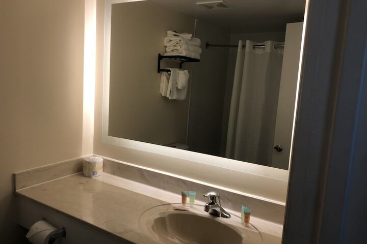 Room 17 of 25