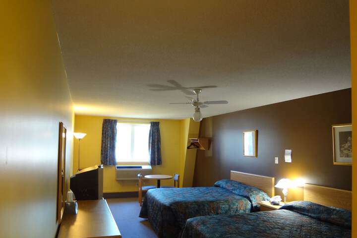 Room 13 of 63