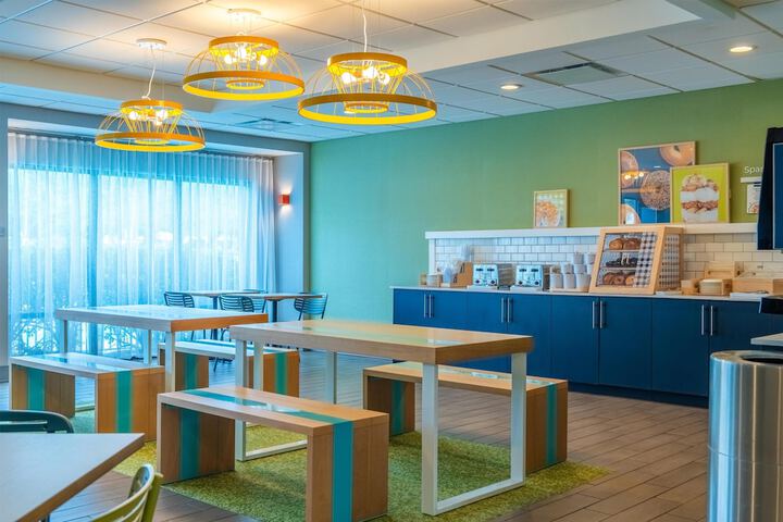 Spark by Hilton Atlanta Kennesaw Town Center
