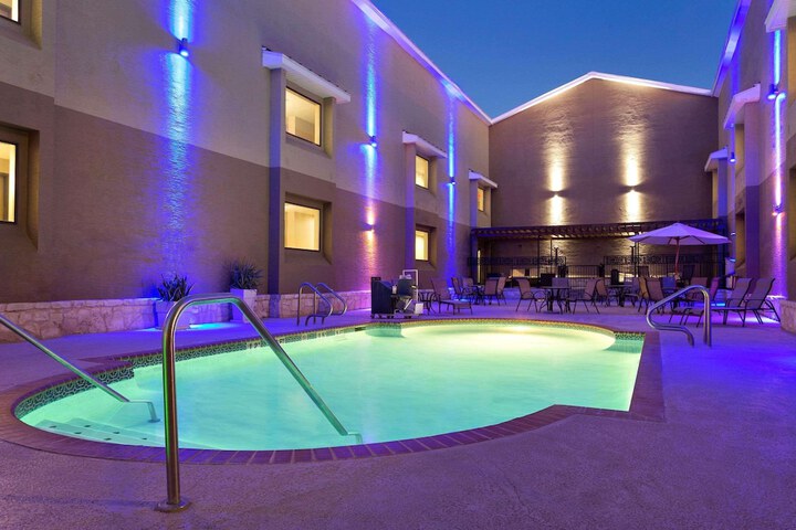 Pool 2 of 20