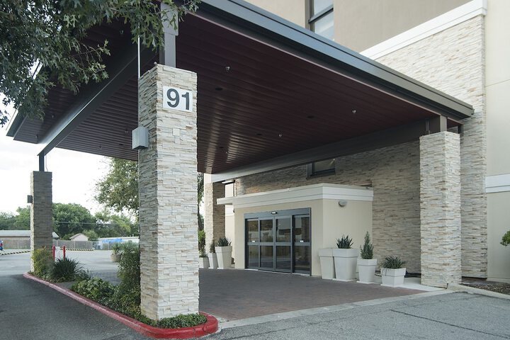 Hotel 4 of 43