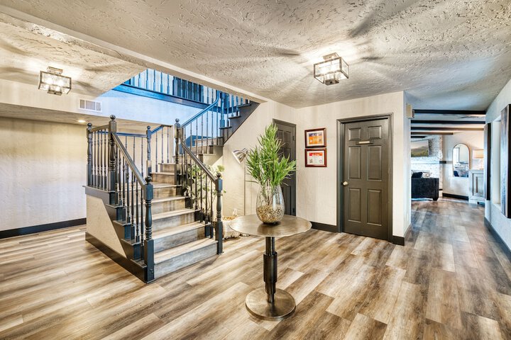 Hotel 5 of 63